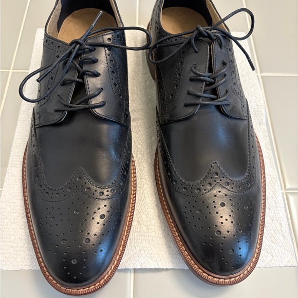 Banana Republic Other - Banana Republic Black Mens Leather Wingtips